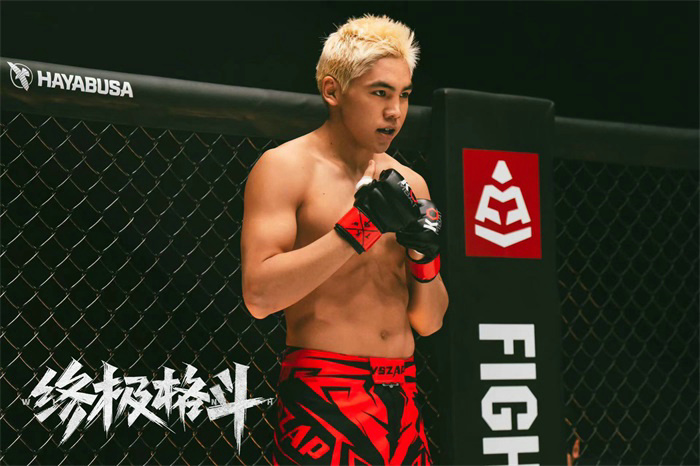 电影《终极格斗》平遥影展首曝阵容 吴晓亮柳岩领衔冲击拳台极限(图4) 电影《终极格斗》平遥影展首曝阵容 吴晓亮柳岩领衔冲击拳台极限(图4)
