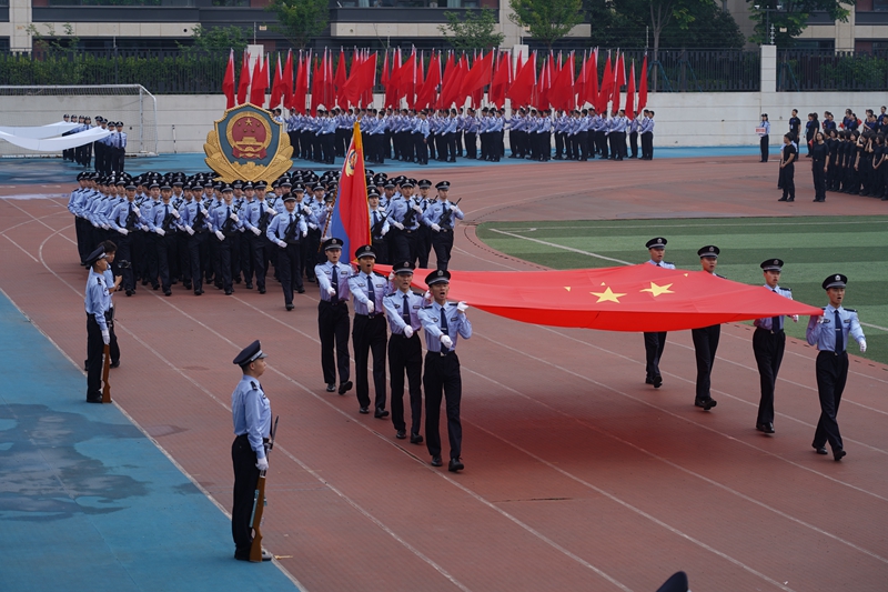 安徽警官职业学院2024年体育大会顺利召开(图3) 安徽警官职业学院2024年体育大会顺利召开(图3)