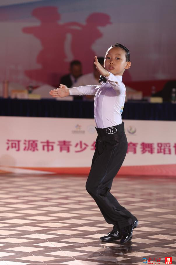 2024年广东省青少年体育舞蹈公开赛(深圳龙华站)举行(图3) 2024年广东省青少年体育舞蹈公开赛(深圳龙华站)举行(图3)