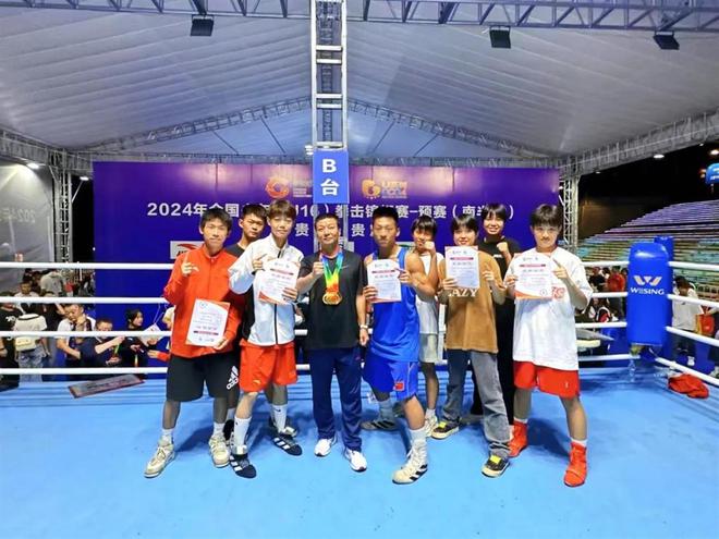 这些湖北拳击少年喜获U16全锦赛预赛金牌榜第一(图1) 这些湖北拳击少年喜获U16全锦赛预赛金牌榜第一(图1)