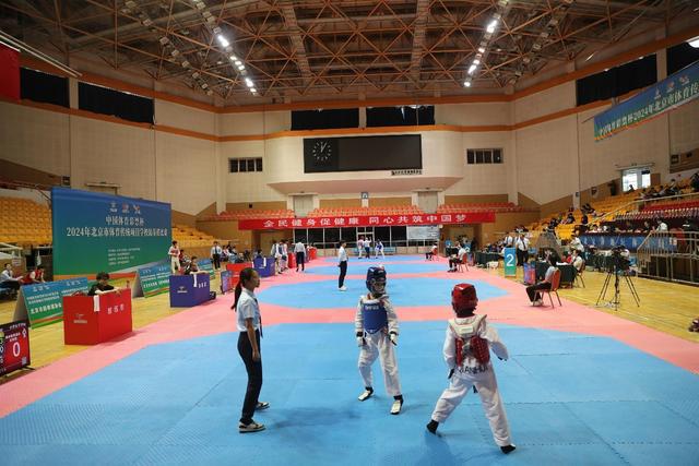 “中国体育彩票杯”2024年北京市体育传统项目学校跆拳道比赛成功举办(图5) “中国体育彩票杯”2024年北京市体育传统项目学校跆拳道比赛成功举办(图5)
