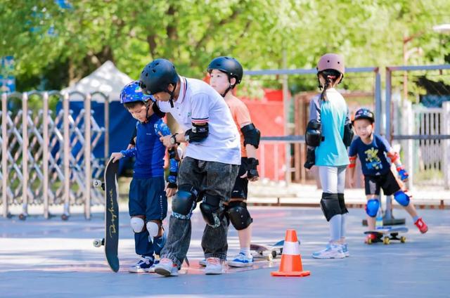 2024年上海市青少年体育暑期工作推进会举行(图6) 2024年上海市青少年体育暑期工作推进会举行(图6)
