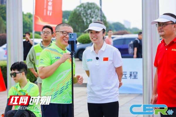 智造之旅从湘潭出发 2024中国新能源汽车拉力锦标赛湖南站开赛(图2) 智造之旅从湘潭出发 2024中国新能源汽车拉力锦标赛湖南站开赛(图2)