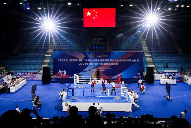 体育)2024年全国自由搏击锦标赛在长春举行(图5) 体育)2024年全国自由搏击锦标赛在长春举行(图5)