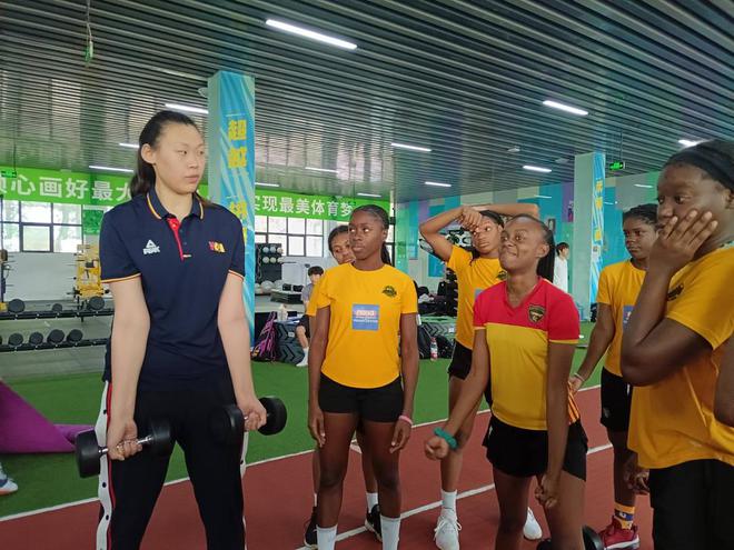 “援牙买加2024年体育技术援助项目”闭班仪式在四川体育职业学院举行(图2) “援牙买加2024年体育技术援助项目”闭班仪式在四川体育职业学院举行(图2)