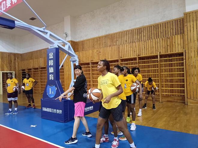“援牙买加2024年体育技术援助项目”闭班仪式在四川体育职业学院举行(图3) “援牙买加2024年体育技术援助项目”闭班仪式在四川体育职业学院举行(图3)
