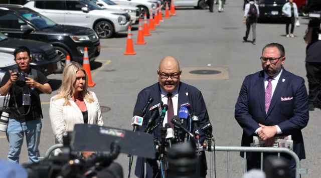 川普宣布:这名华裔将出任白宫通讯总监(图2) 川普宣布:这名华裔将出任白宫通讯总监(图2)
