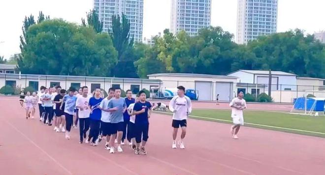 呼和浩特2024年中考体测即将开始同学们准备好了吗?(图2) 呼和浩特2024年中考体测即将开始同学们准备好了吗?(图2)