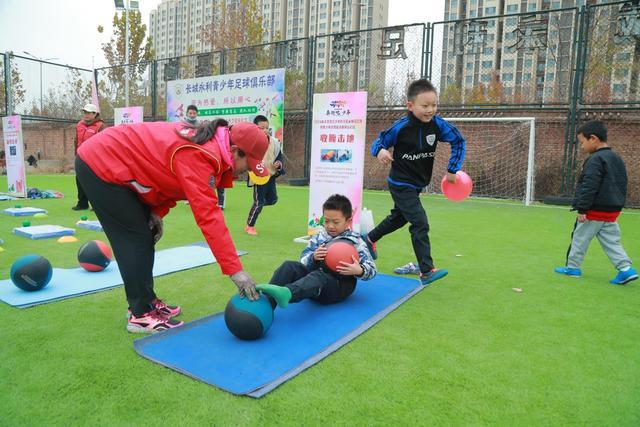 奔跑吧·少年2024年北京市青少年科学健身指导普及暨青体质促进趣味运动会走进昌平区沙河镇(图1)