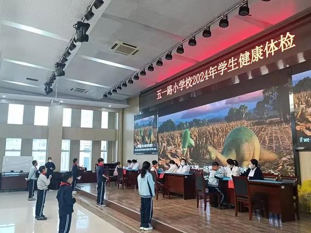 健康中国看山西:太原市杏花岭区中心医院2024十个关键词带你回顾“杏医人”的风雨兼程(图28) 健康中国看山西:太原市杏花岭区中心医院2024十个关键词带你回顾“杏医人”的风雨兼程(图28)