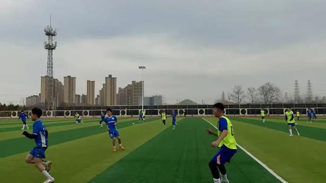 西安市西航二中教育集团汉都新苑中学体育社团风采展示(图6)