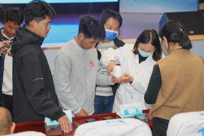 云南:奋进新征程 运动促健康 首期科普大讲堂开讲(图4) 云南:奋进新征程 运动促健康 首期科普大讲堂开讲(图4)