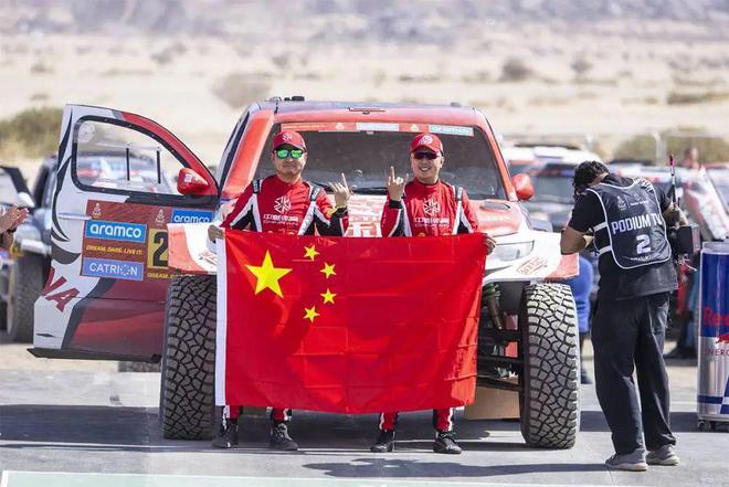 2025达喀尔拉力赛开赛为中国车手加油 酷乐汽车(图11) 2025达喀尔拉力赛开赛为中国车手加油 酷乐汽车(图11)