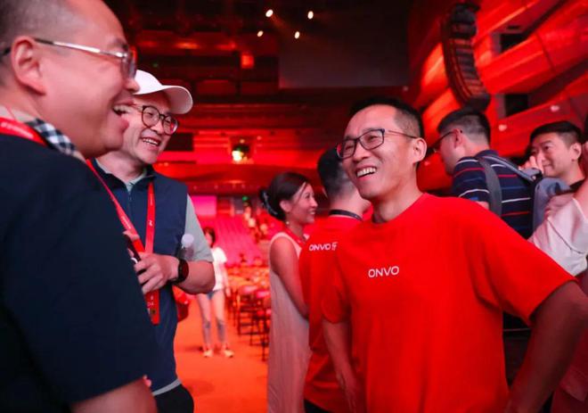 任天堂Switch 2发布2500元起但锁区小米辟谣网传「雷军致公众的一封信」90后AI机器人大神加入稚晖君公司(图5) 任天堂Switch 2发布2500元起但锁区小米辟谣网传「雷军致公众的一封信」90后AI机器人大神加入稚晖君公司(图5)