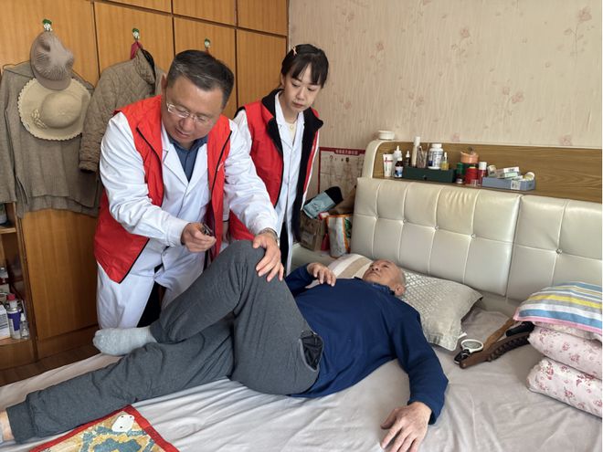 筑牢群众健康防线让健康守护触手可及(图2)
